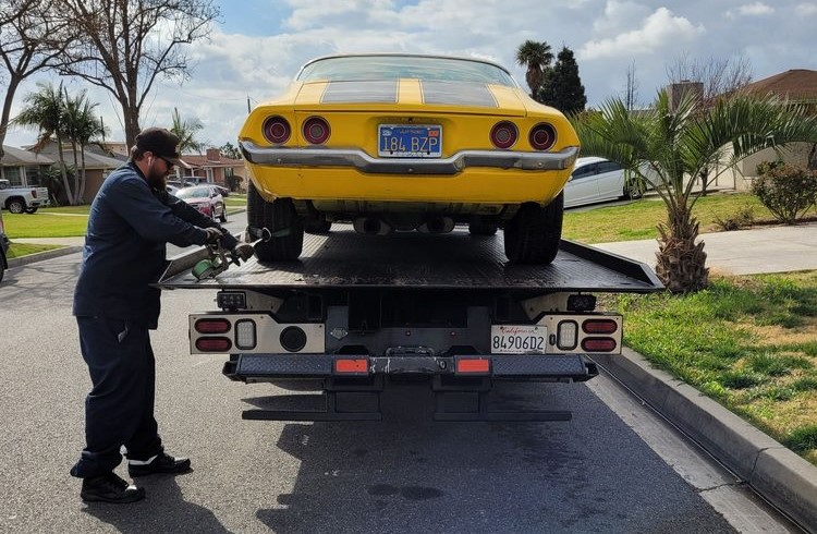 flatbed towing service
