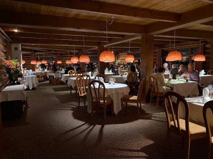 fondue in Lake Louise